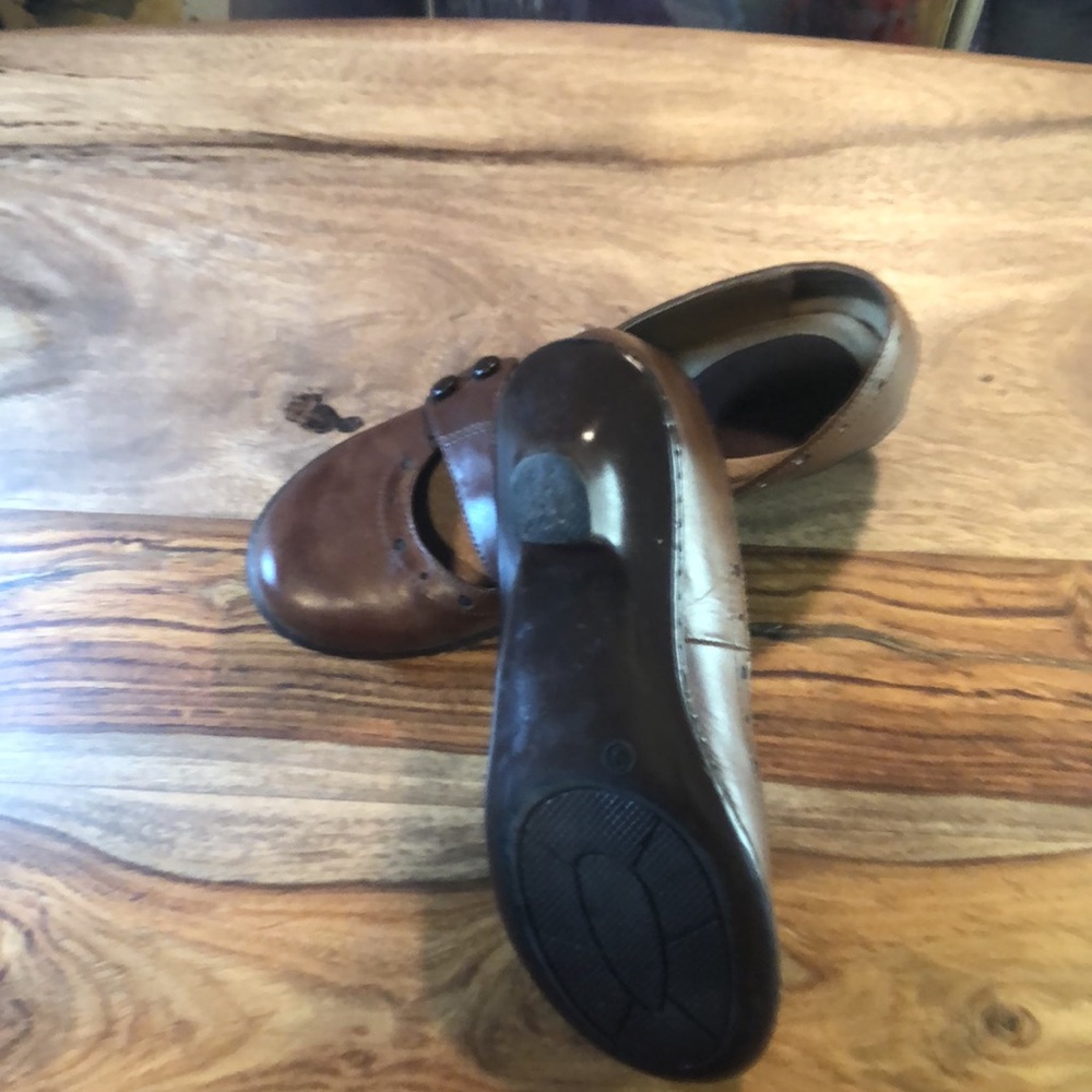 Low heels - Picture 2 of 2